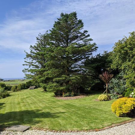 Cosy, Coastal Retreat With A Large Garden Villa Monreith Exterior photo
