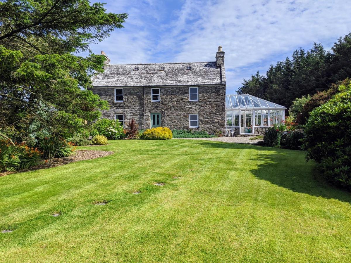 Cosy, Coastal Retreat With A Large Garden Villa Monreith Exterior photo