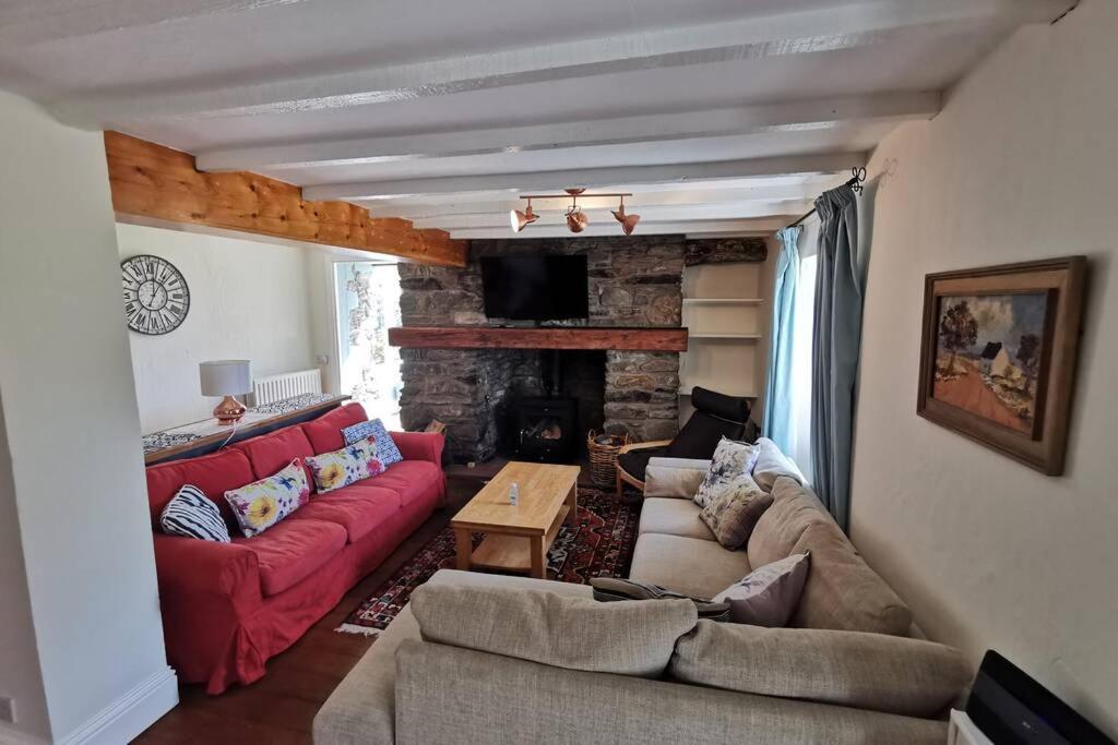 Cosy, Coastal Retreat With A Large Garden Villa Monreith Exterior photo